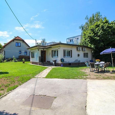 Holiday Home Bungalow Leopoldau By Interhome Vienna Exterior photo